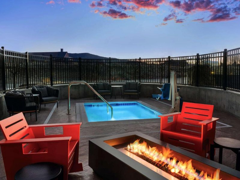 The Hoffmann Hotel Basalt Aspen, Tapestry Collection Hiltonの写真