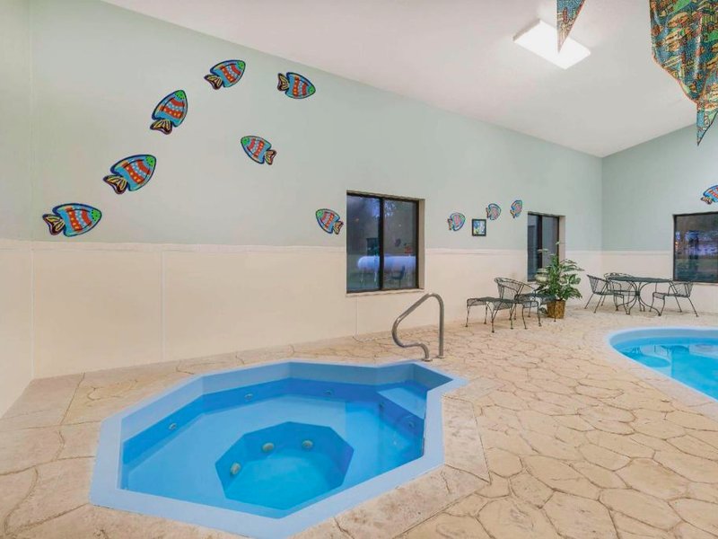 ベイモント バイ ウィンダム ホット スプリングス (Baymont by Wyndham Hot Springs)の写真