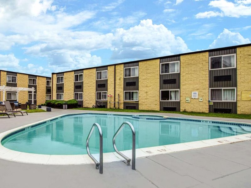 シュアステイ プラス ホテル バイ ベスト ウェスタン マクガイア AFB ジャクソン (SureStay Plus Hotel by Best Western McGuire AFB Jackson)の写真