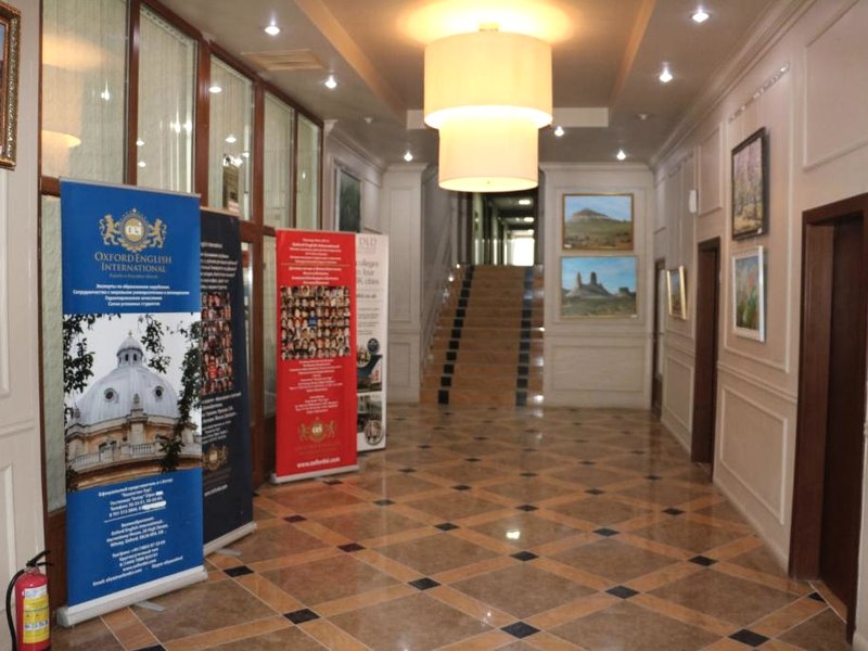 Aktau Hotelの写真