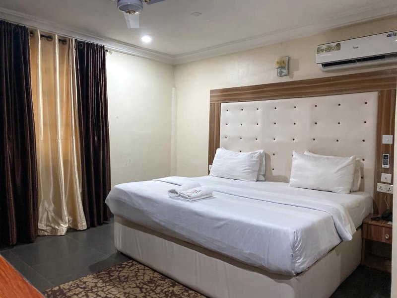 Beamgate Hotels & Apartments, Abak Rd, Uyoの写真