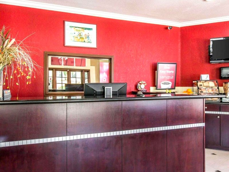 Econo Lodge Inn & Suites Fallbrook Downtownの写真