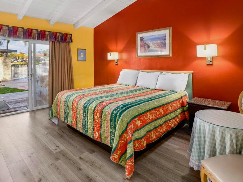 Fallbrook Country Innの写真