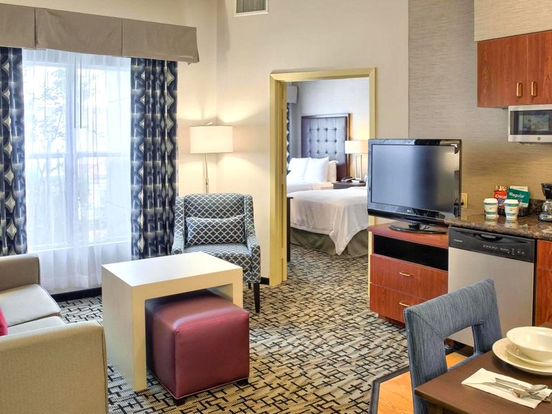 Homewood Suites by Hilton Mobile Airport-University Areaの写真