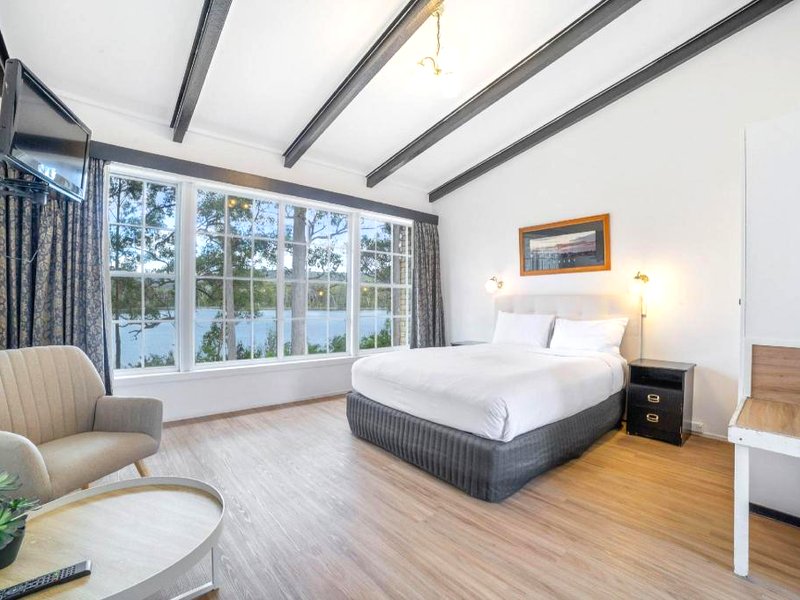 ザ フォックス アンド ハウンズ ヒストリック ホテル (The Fox and Hounds Historic Hotel)の写真
