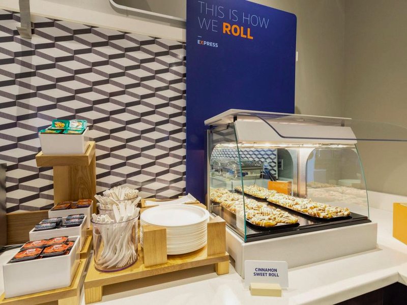 ホリデイ イン エクスプレス トレド ノース バイ IHG (Holiday Inn Express Toledo North By IHG)の写真