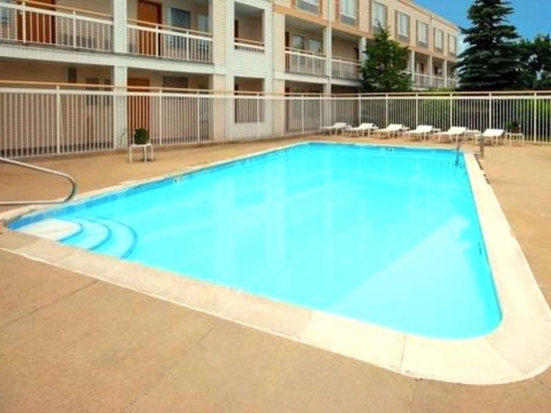 クオリティ イン (Quality Inn)の写真