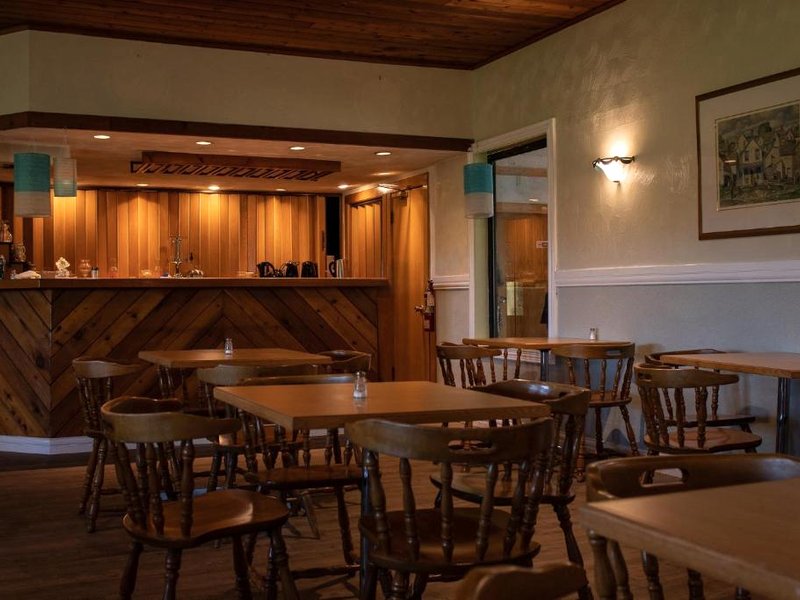 ダッチ イン (Dutch Inn)の写真