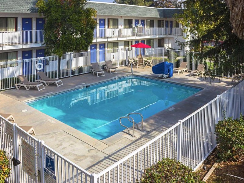 Motel 6 Porterville, CAの写真