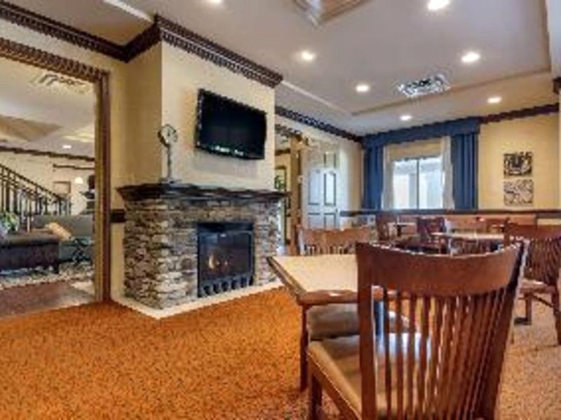Country Inn & Suites by Carlson Dover, Ohioの写真