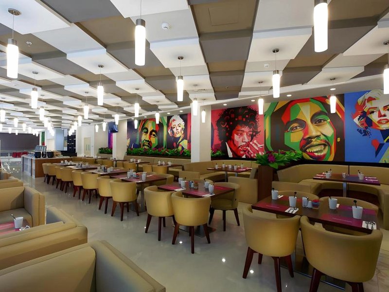 ファヴェホテル スディルマン ボジョネゴロ (favehotel Sudirman Bojonegoro)の写真