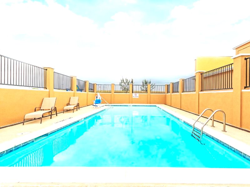 デイズ イン バイ ウィンダム ロックデール テキサス (Days Inn by Wyndham Rockdale Texas)の写真