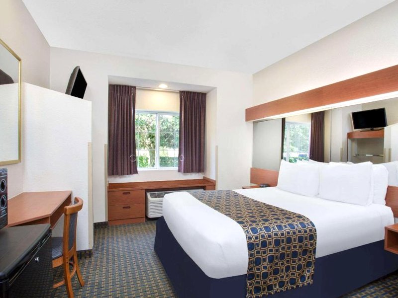 マイクロテル イン&スイーツ バイ ウインダム リーズバーグ マウント ドラ (Microtel Inn & Suites by Wyndham Leesburg/Mt Dora)の写真