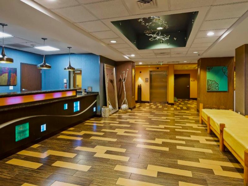 Best Western Plus Chain of Lakes Inn & Suitesの写真