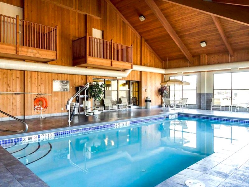 Quality Inn & Suites Oakwood Village - Cleveland Southの写真