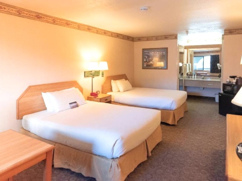 ザ レッドウッド リバーウォーク ホテル (The Redwood Riverwalk Hotel)の写真