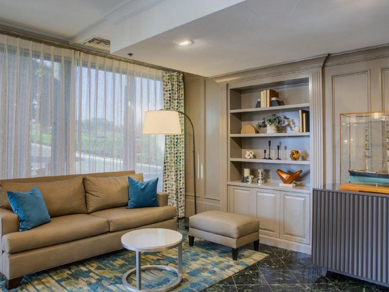 エアーズ スイーツ ヨーバ リンダ (Ayres Suites Yorba Linda)の写真
