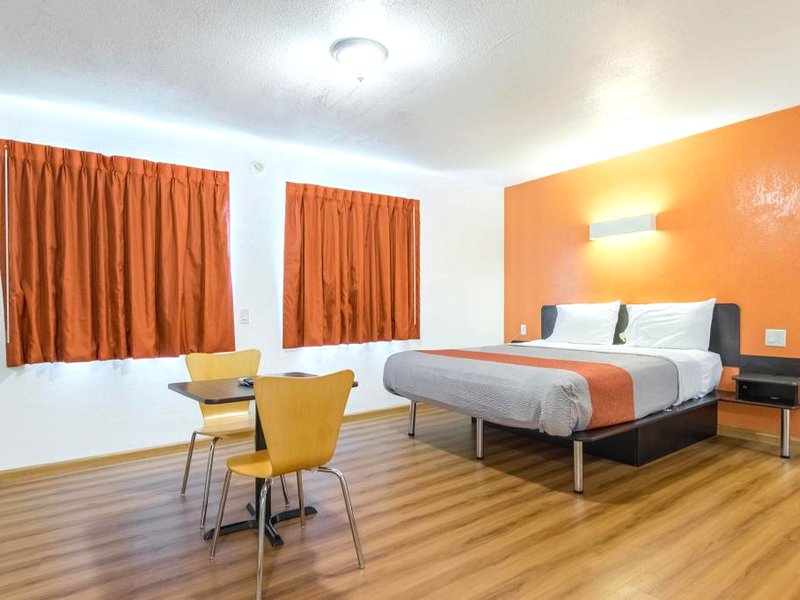 Motel 6 Orange, CA - Anaheimの写真