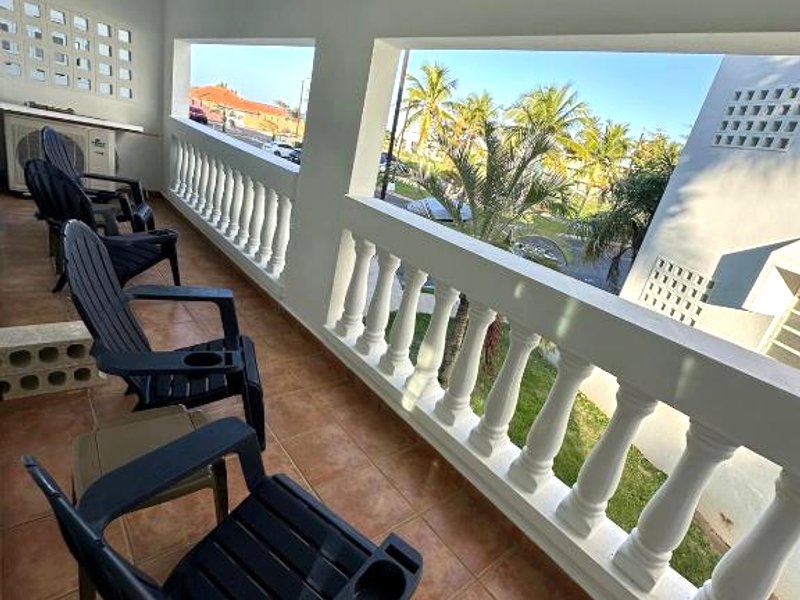 Large 1 Bedroom Apt with 2 balconies and Poolの写真