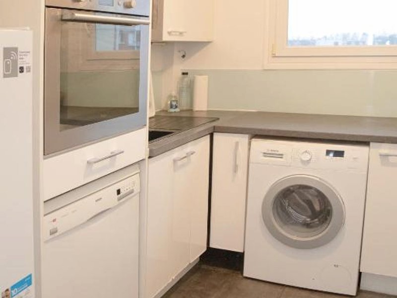 2 bedrooms 60m2 near RER Aの写真