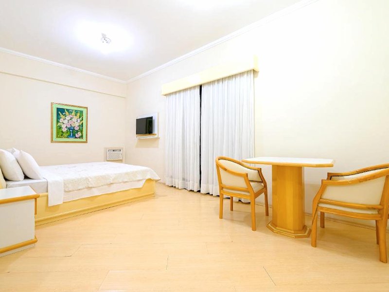 Rovi Plaza Hotelの写真