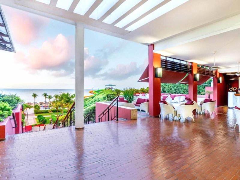 Grand Decameron Panama, A Trademark All-Inclusive Resortの写真