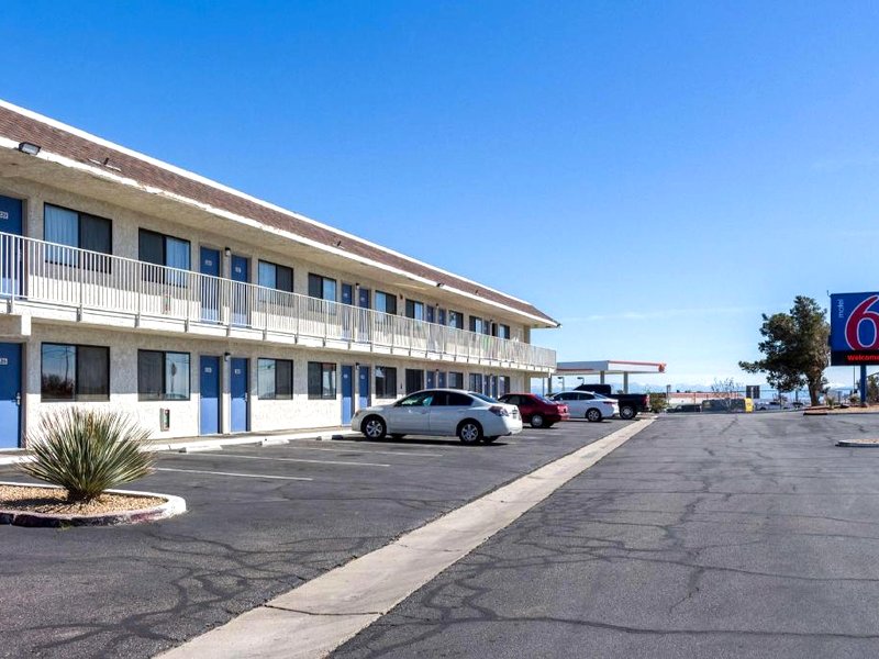 Motel 6 Mojave, CAの写真