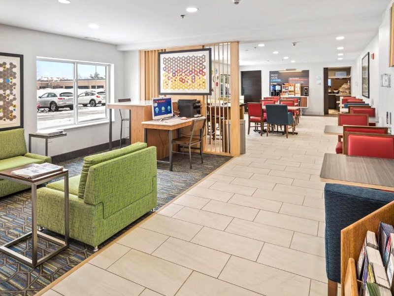 ホリデイ イン エクスプレス シカゴ ノースウエスト バーノン ヒルズ バイ IHG (Holiday Inn Express Chicago Northwest-Vernon Hills By IHG)の写真