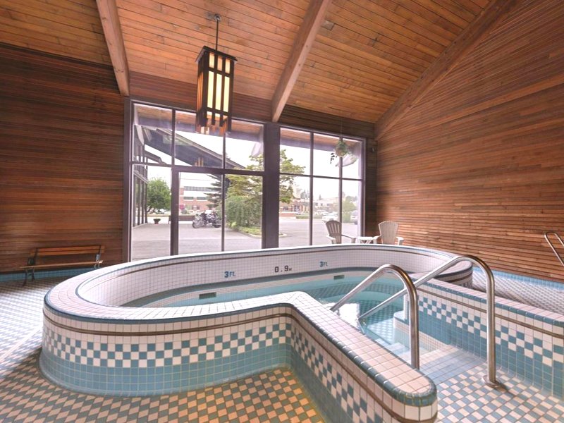 Cedar Street Hotel & Suitesの写真