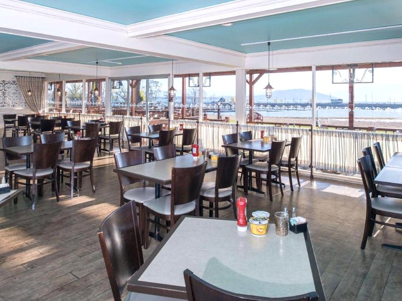 ベストウェスタン エッジウォーター リゾート (Best Western Edgewater Resort)の写真