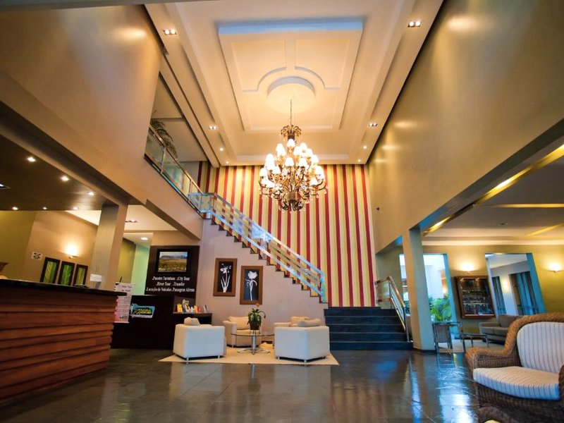 Aipana Plaza Hotelの写真