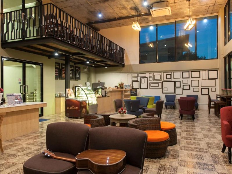 ザ シックスティーン ナイヤン ビーチ ホテル (The Sixteenth Naiyang Beach Hotel)の写真