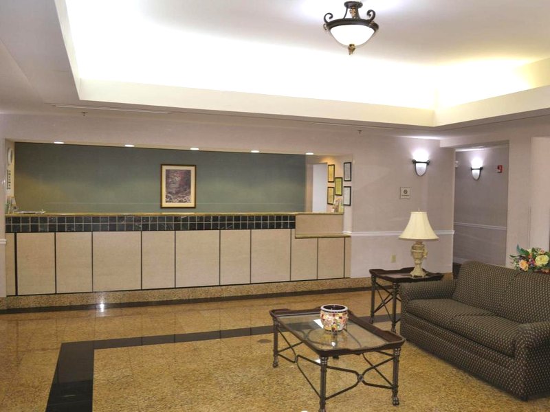 La Quinta Inn & Suites by Wyndham Atlanta South - Newnanの写真