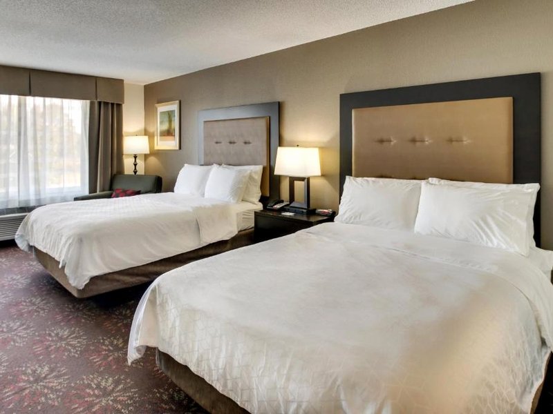 Holiday Inn Express Hotel & Suites Lancaster-Lititz By IHGの写真