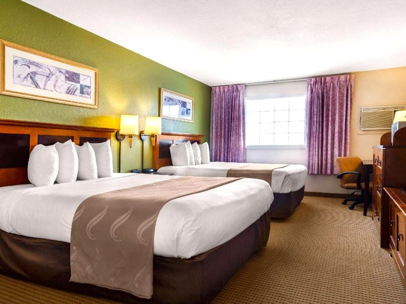 ロードウェイ イン (Rodeway Inn)の写真