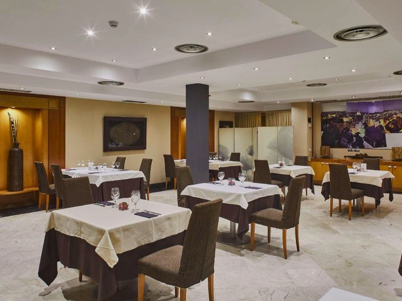 シルケン ルイス デ レオン ホテル (Silken Luis de Leon Hotel)の写真