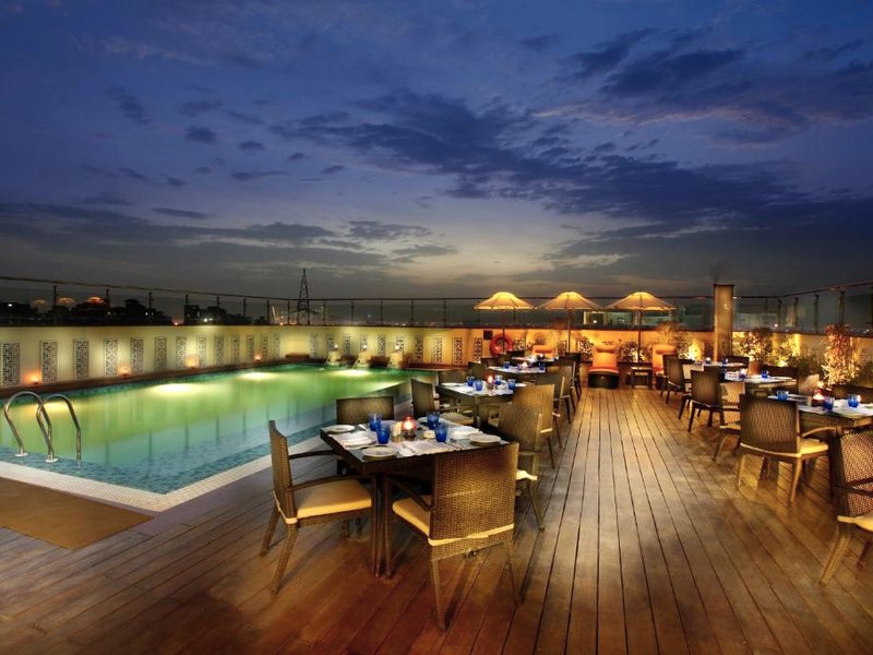 Mahagun Sarovar Portico Suites Ghaziabadの写真