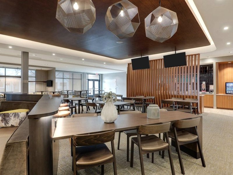 SpringHill Suites Cherawの写真