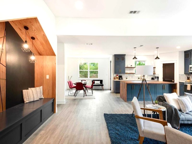 Charming and Light-Filled 3BR 2BA Getawayの写真