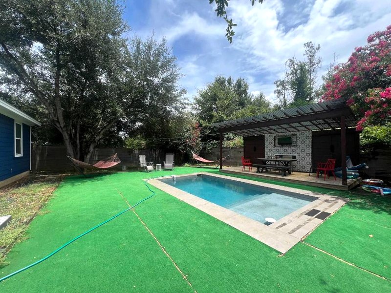 Charming and Light-Filled 3BR 2BA Getawayの写真
