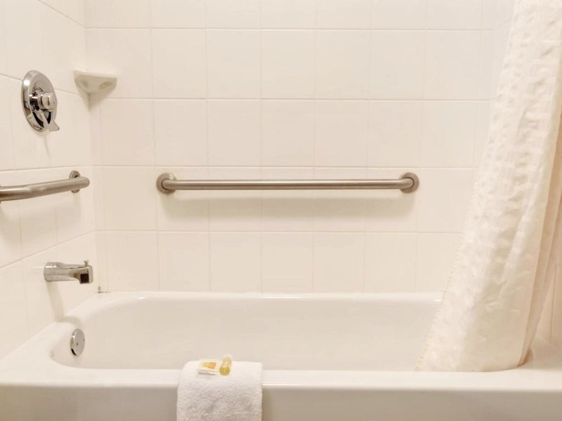 デイズ イン バイ ウィンダム オーバーランド パーク (Days Inn by Wyndham Overland Park)の写真