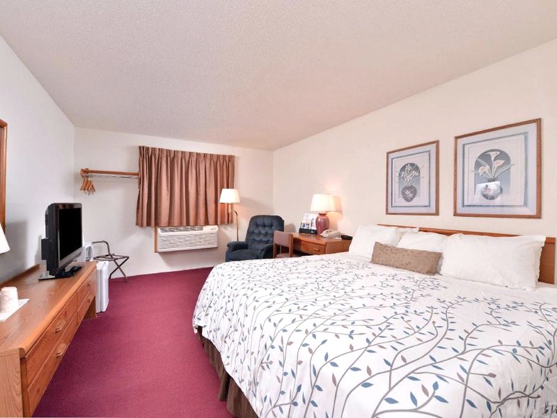 アメリカズ ベスト バリュー イン&スイーツ インターナショナル フォールズ (Americas Best Value Inn & Suites International Falls)の写真