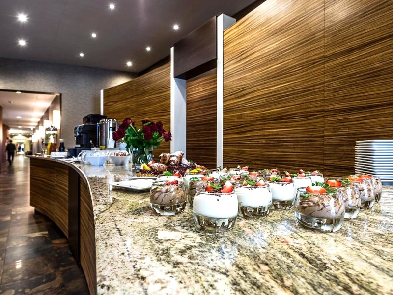 Hotel Victor Pruszków by DeSilvaの写真