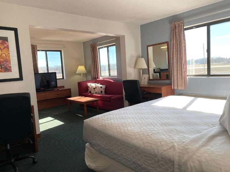 Carlyle Inn & Suitesの写真