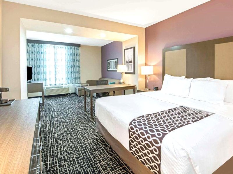 La Quinta Inn & Suites by Wyndham Weatherford OKの写真