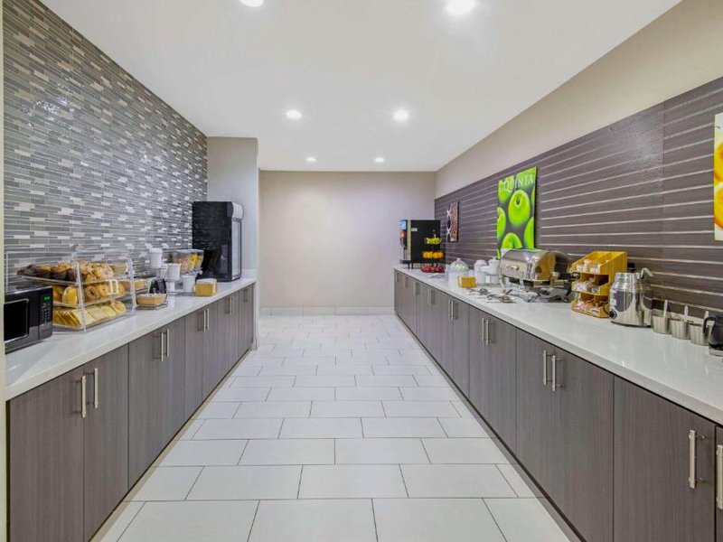 La Quinta Inn & Suites by Wyndham Weatherford OKの写真