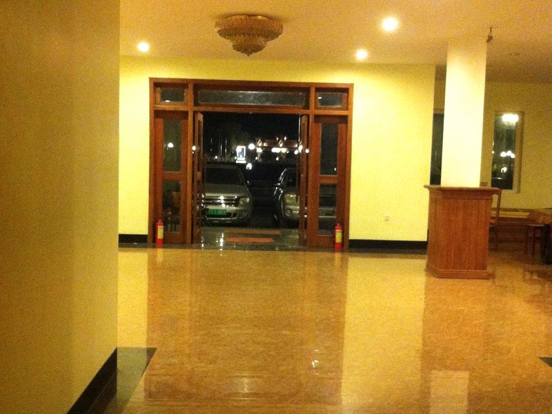 コンポン スプー シティ ホテル (Kampong Speu City Hotel)の写真