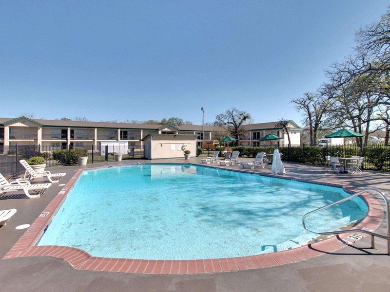 Days Inn by Wyndham Gatesvilleの写真