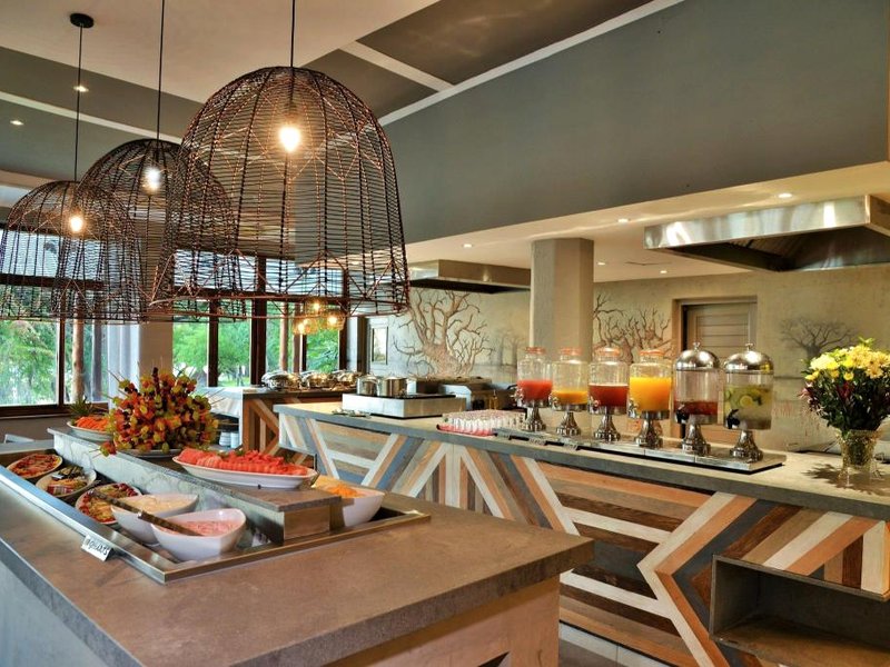 クレスタ モワナ サファリ リゾート&スパ (Cresta Mowana Safari Resort & Spa)の写真