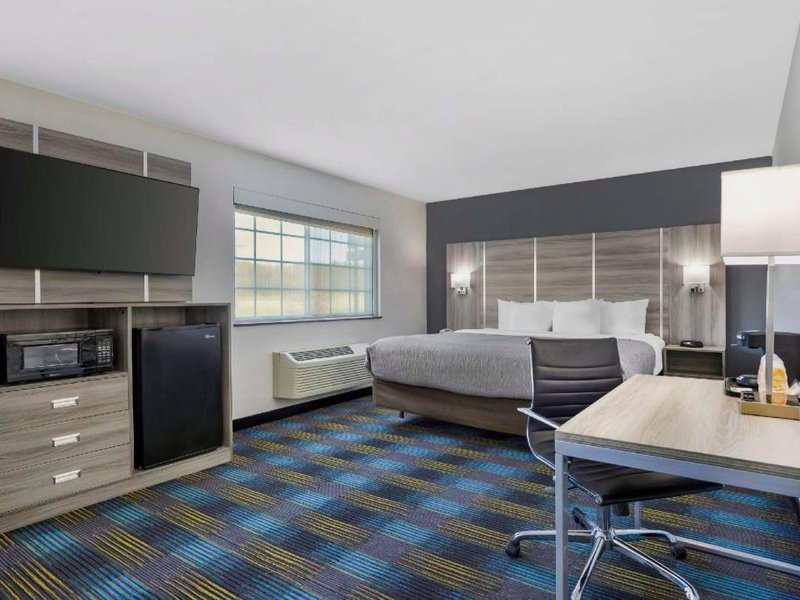 Quality Inn & Suites Fort Madison near Hwy 61の写真